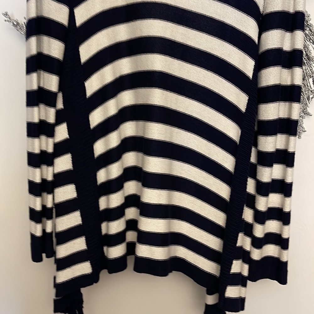 Cardigan - Picture 7 of 9
